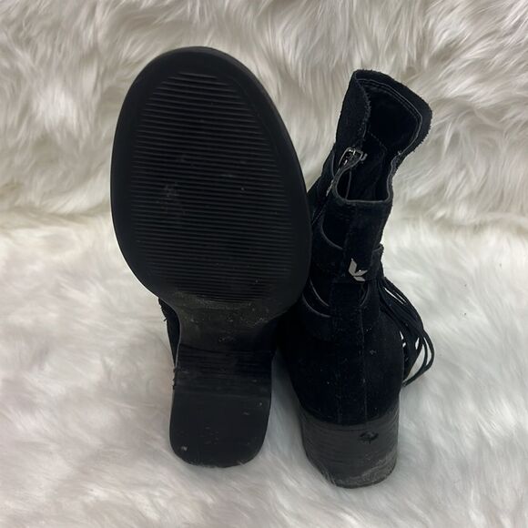 Koolaburra by UGG Women's Kenz Black Suede Tassel Ankle Boots, Size 9 D23 - Picture 12 of 12